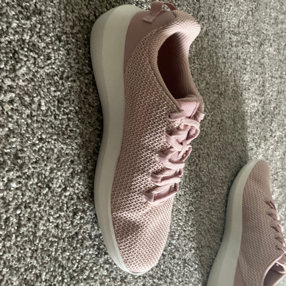 Under Armor Womens shoes